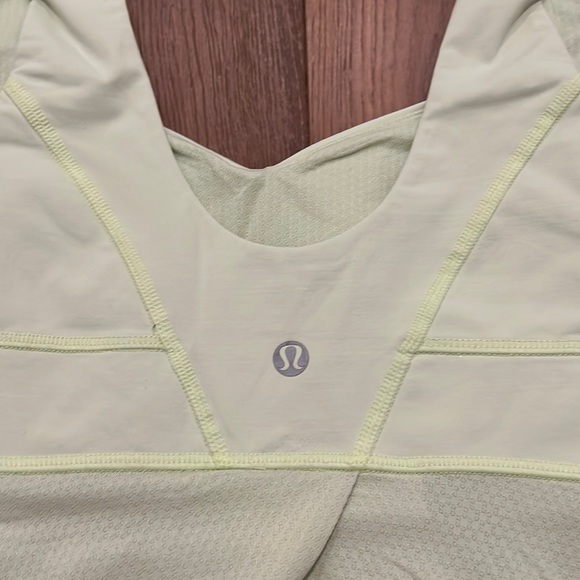 Lululemon Tank Top.  Size 8. - Picture 3 of 5